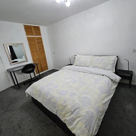 Entire Rental, Easy Reach To Etihad Stadium Manchester Exteriér fotografie